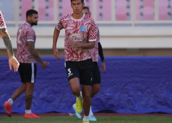 Álvarez regresa a Bolivia tras frustrado pase a PSBS Biak