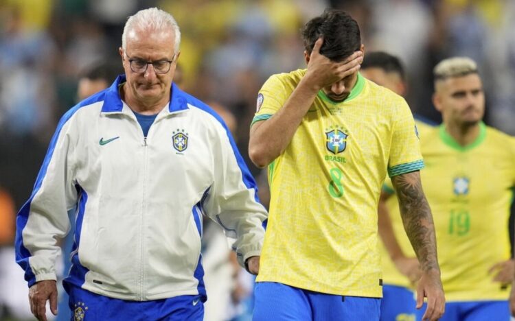 La Seleção termina el año sembrada en un mar de dudas