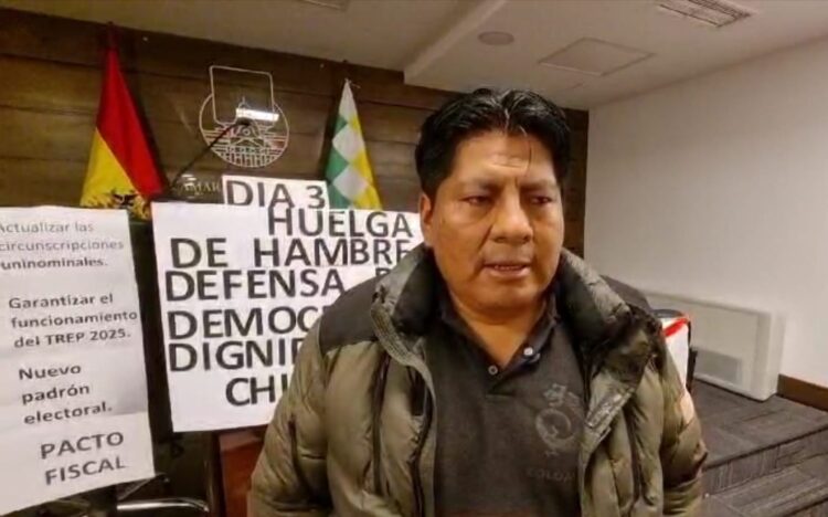 Senador Ticona levanta su huelga y dice que la Ley de Escaños ‘cercena’ a Chuquisaca