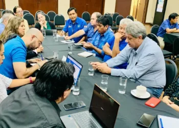 Cainco y Senasag impulsan mesas de trabajo para reactivar economía 
