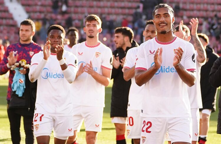 El Sevilla mira a Europa tras imponerse 2-1 al Girona en Montilivi