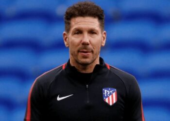 Simeone recuerda la normativa ante casos de Dani Olmo y Pau Víctor