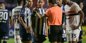 Navarro denuncia «xenofobia» de jugador del Sao Paulo en Libertadores