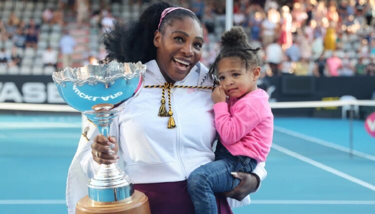 ¿Permiso de maternidad remunerado en el tenis?