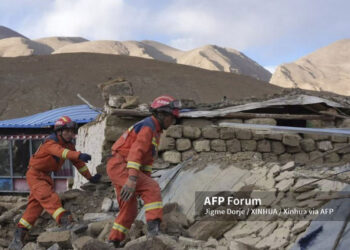 Al menos 126 muertos en China por un fuerte terremoto en el Tíbet