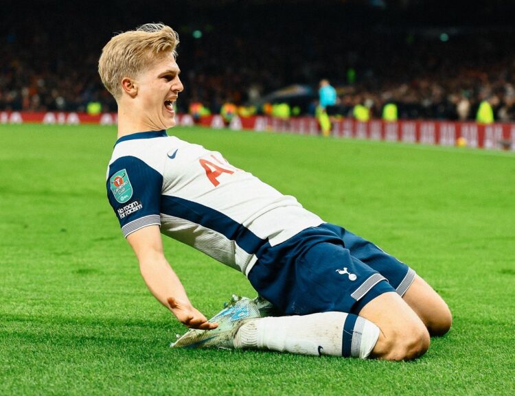 Tottenham se adelanta al Liverpool en Copa de la Liga tras susto con Bentancur