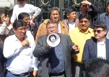 Choferes mantendrán tarifas de 2025 y advierten con paro