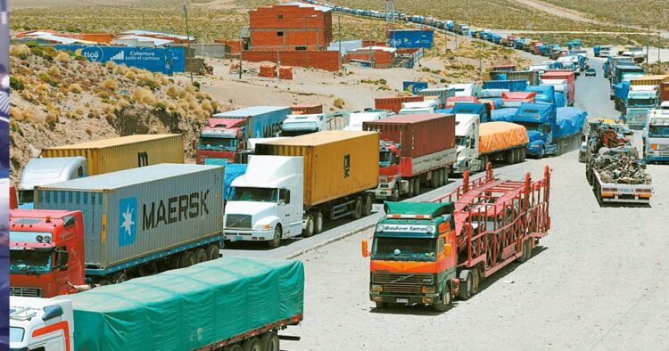 El 70% del transporte pesado paralizado por falta de diésel; denuncian pérdidas y deudas