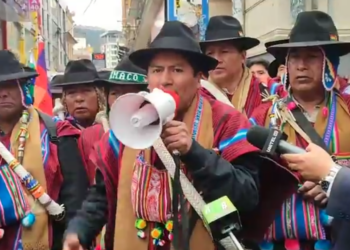 Facción de Federación Túpac Katari entrega su pliego petitorio al Gobierno