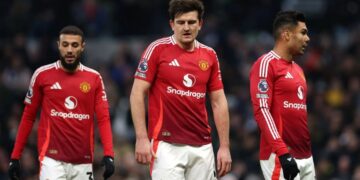 El Manchester United prevé hasta 200 despidos más
