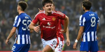 Manchester United arranca un punto ‘in extremis’ en Oporto (3-3)