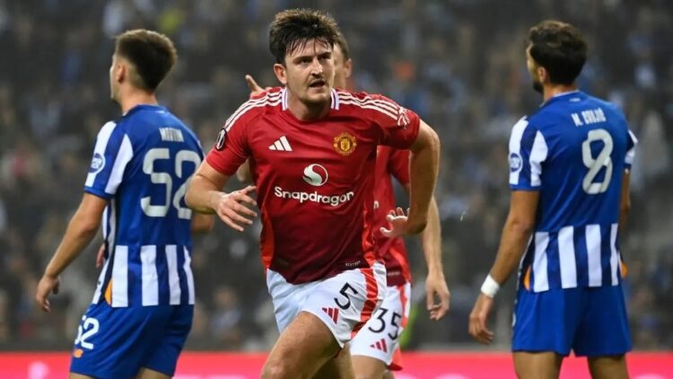 Manchester United arranca un punto ‘in extremis’ en Oporto (3-3)