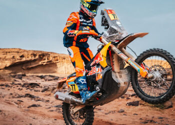 Argentino Luciano Benavides logra su segundo triunfo de etapa en motos en el Rally Dakar