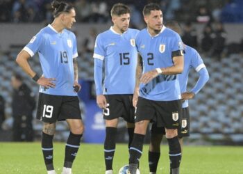 El Uruguay de Bielsa en lento retroceso