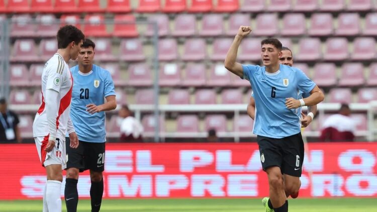 Uruguay avanza a la fase final del Sudamericano Sub-20 al dominar 2-0 a Perú