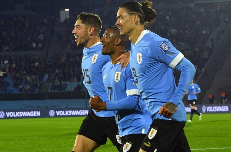 ¿Y los goles?: el Uruguay de Bielsa decepciona y preocupa su futuro