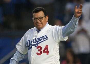 Béisbol de México llora la muerte del legendario Fernando Valenzuela