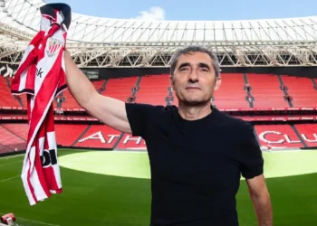 Valverde renueva un año como técnico del Athletic