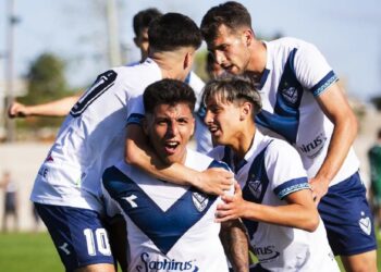 Líder Vélez visita a River Plate en duelo estelar de la fecha del torneo argentino