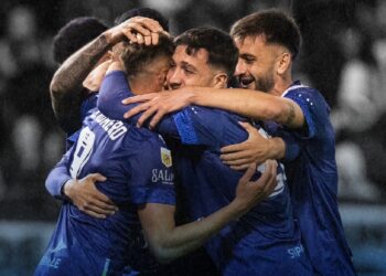 Vélez gana y se consolida como líder de la Liga argentina