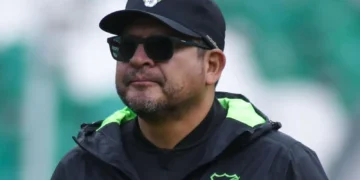DT Villegas da todo su respaldo a Terceros, a quien citará para junio