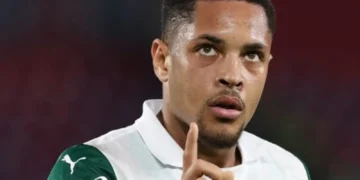 Palmeiras ratifica su supremacía en la Libertadores con pase a octavos y victoria en Asunción