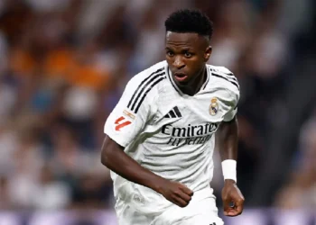 Vinicius sufre un esguince, Lucas Vázquez también lesionado