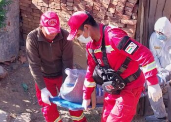 La Policía realizó el levantamiento del cuerpo sin vida de Elba.