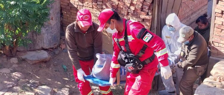 La Policía realizó el levantamiento del cuerpo sin vida de Elba.