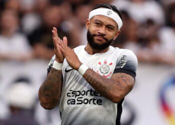 Boca sin Cavani y Corinthians con Depay, favoritos en segunda fase de Libertadores