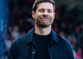 Leverkusen admite «acuerdo» tácito con Xabi Alonso en caso de oferta de algún exequipo
