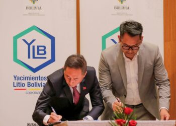 Bolivia asegura control exclusivo de la comercialización de litio frente a las internacionales