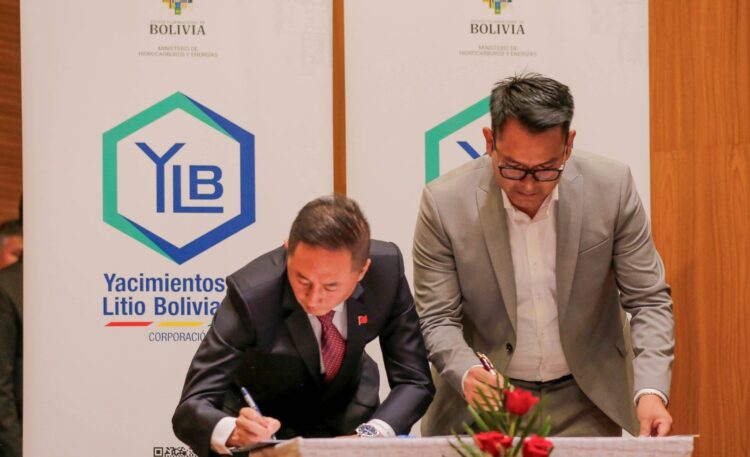 Bolivia asegura control exclusivo de la comercialización de litio frente a las internacionales