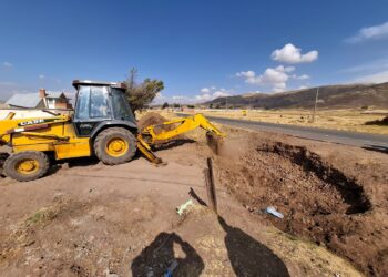 El Gobierno pretende bloquear con zanjas los caminos clandestinos para el contrabando