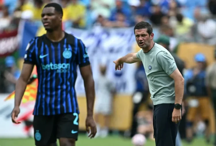 Monterrey debe aguantar hasta el final contra Dortmund, dice su DT