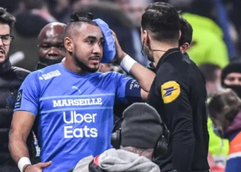 Francia refuerza la seguridad en estadios con nuevo convenio
