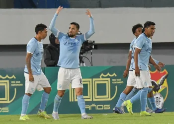 Aurora remonta y gana 3-1 a GVSJ con doblete de Robles
