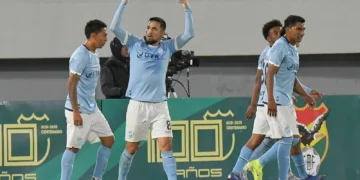 Aurora remonta y gana 3-1 a GVSJ con doblete de Robles