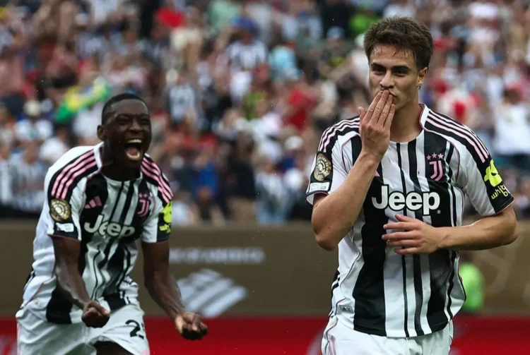 La joya turca Yıldız instala a la Juve en octavos del Mundial