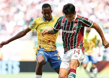 Fluminense avanza a octavos al empatar 0-0 con Mamelodi