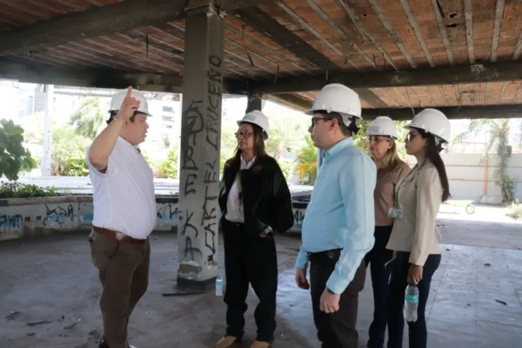 Mariaca garantiza construcción del edificio de la Fiscalía en Santa Cruz