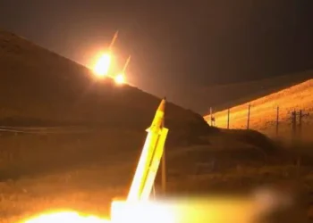 Irán lanzó al menos seis misiles/IRNA