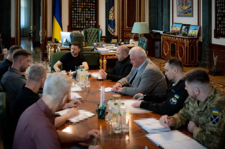 Zelenski se reunió con sus delegados/RRSS Volodimir Zelenski