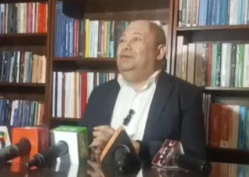 Romero rechaza acusación de buscar candidatura con Andrónico