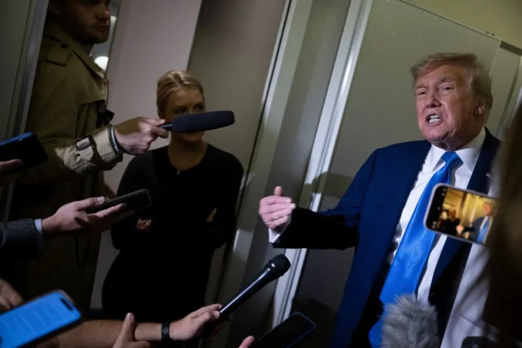 Donald Trump aún no decide si EEUU participará en el conflicto/AFP