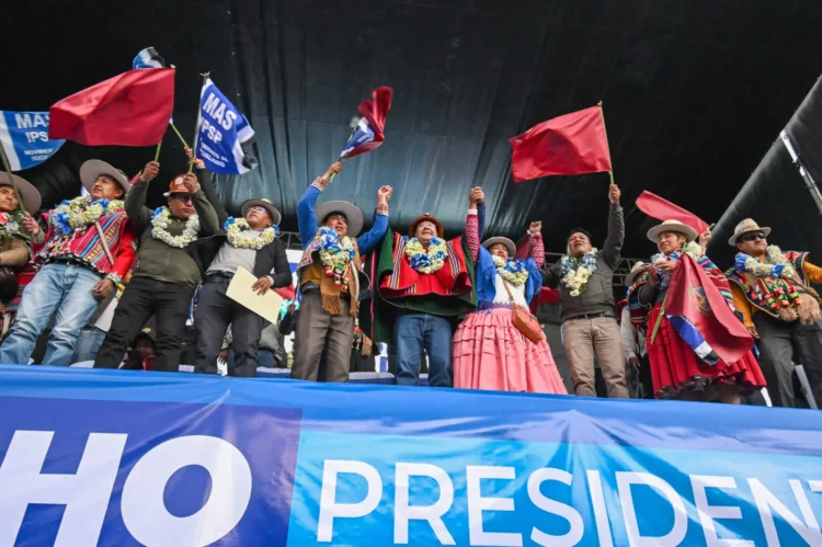 El presidente Luis Arce había sido proclamado candidato en mayo en Oruro. Foto: ABI