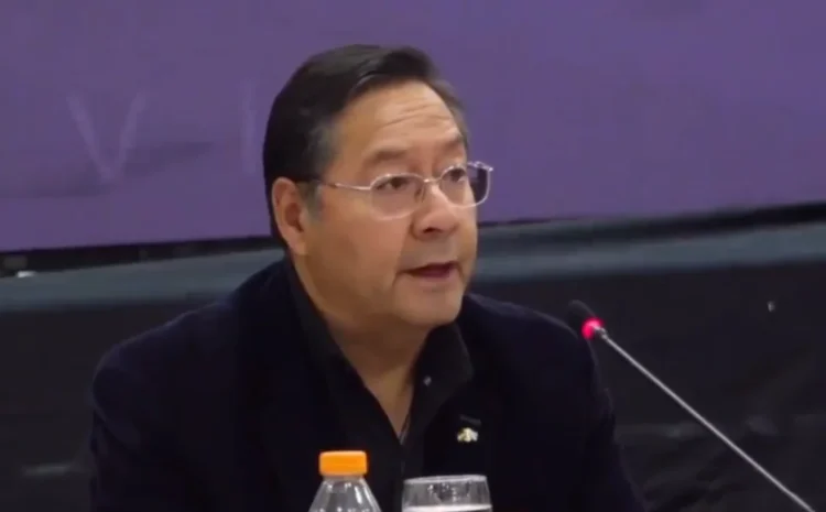 Arce pide cumplir a ‘cabalidad’ los compromisos acordados en encuentro del TSE