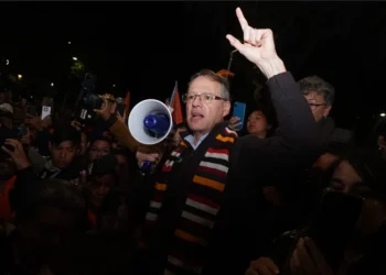 Dunn obtiene su solvencia fiscal y es inscrito por NGP como su candidato