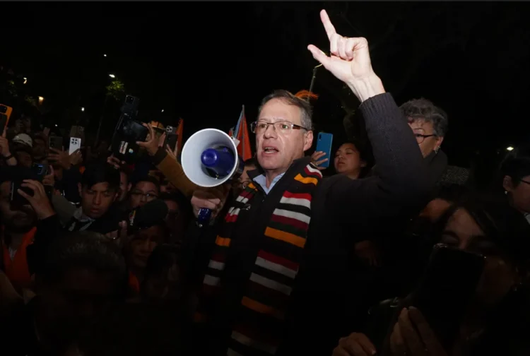 Dunn obtiene su solvencia fiscal y es inscrito por NGP como su candidato