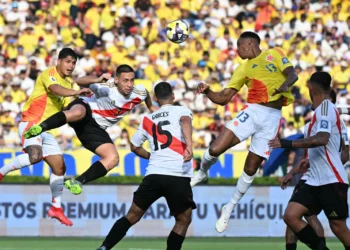 Colombia pincha e iguala 0-0 con Perú